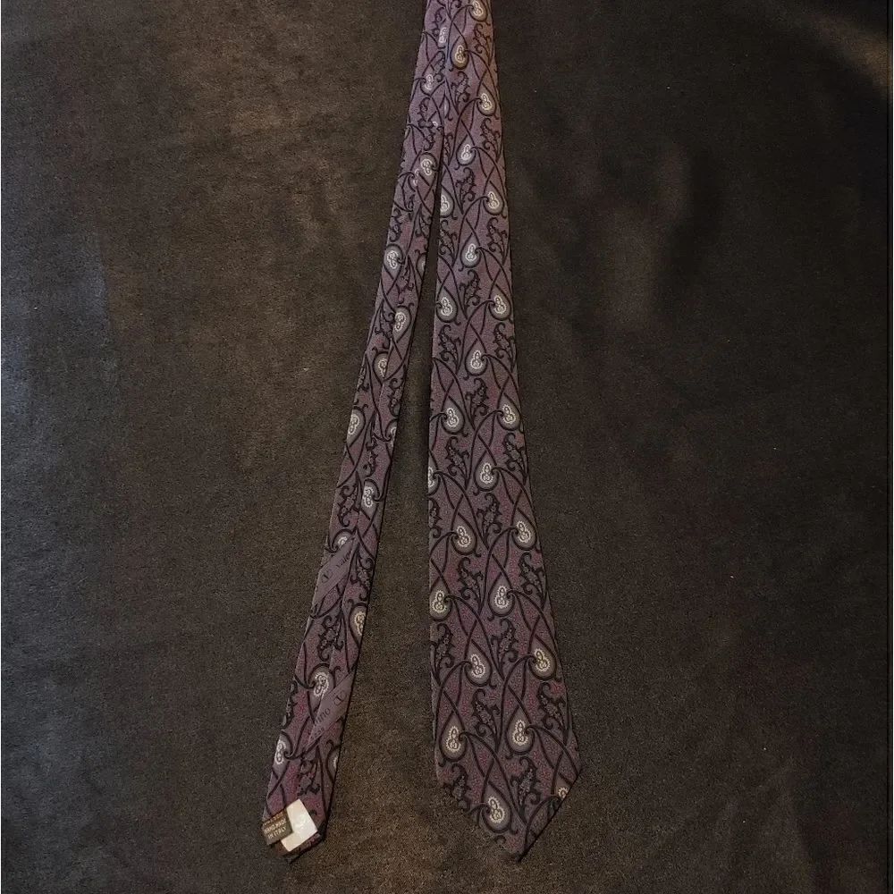 Valentino tie - Picture 4 of 4